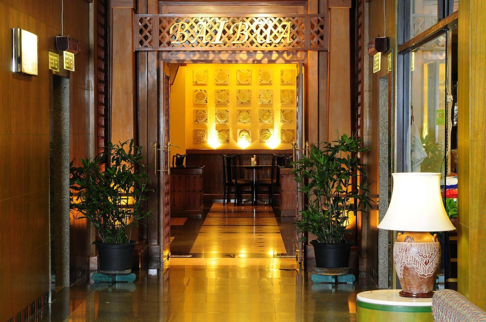 Golden Beach Hotel Pattaya Exterior photo